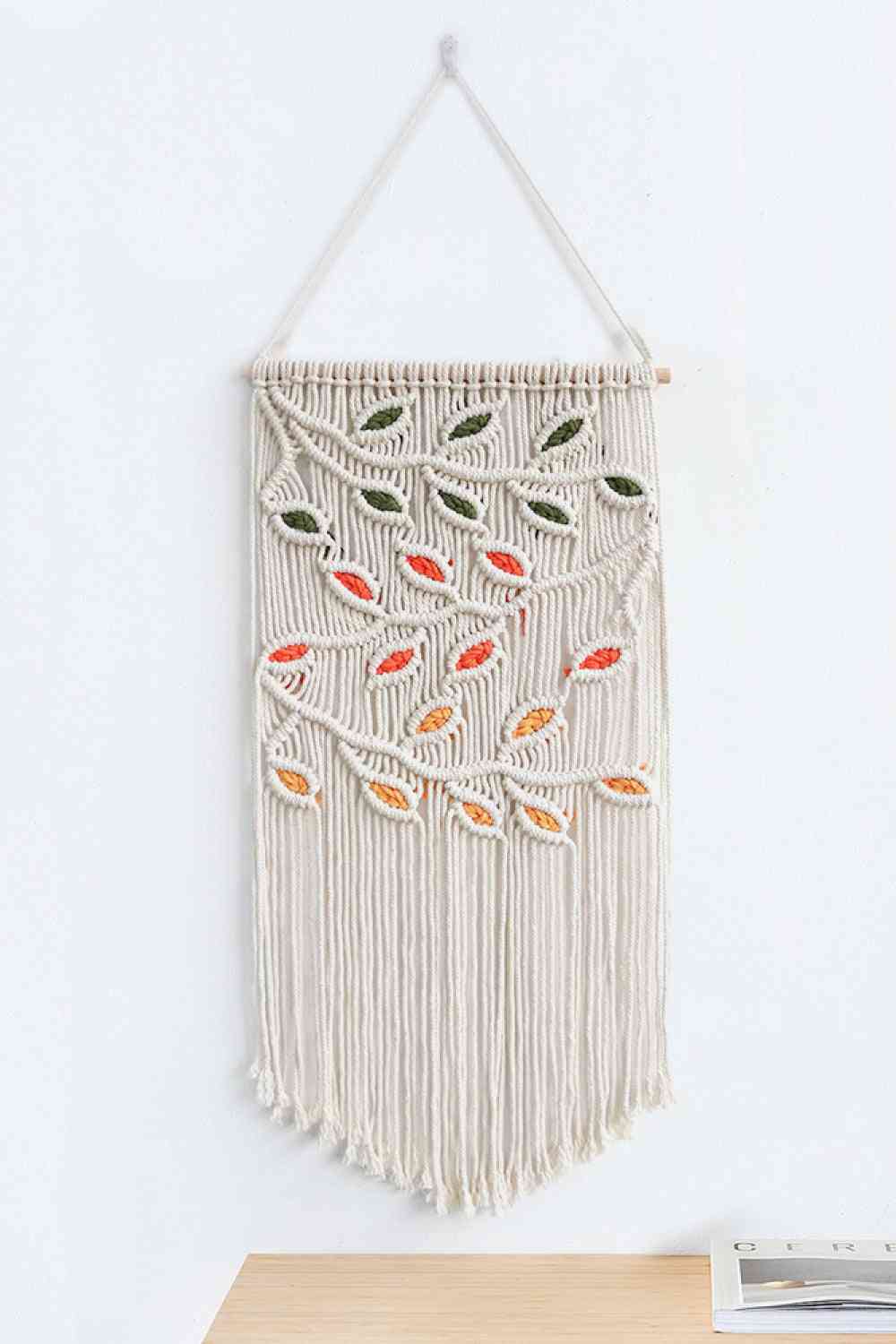 Contrast Leaf Fringe Macrame Wall Hanging